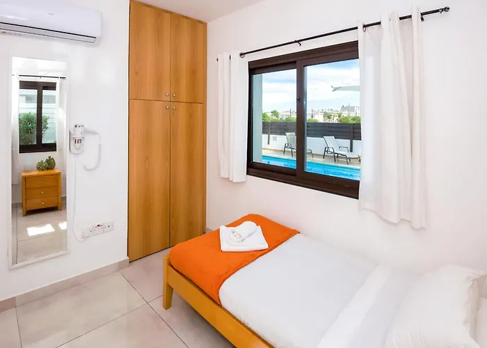 Abdera - 4bed With Private Pool