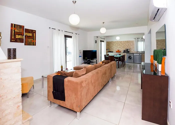 Abdera - 4bed With Private Pool *