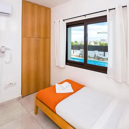 Abdera - 4bed With Private Pool